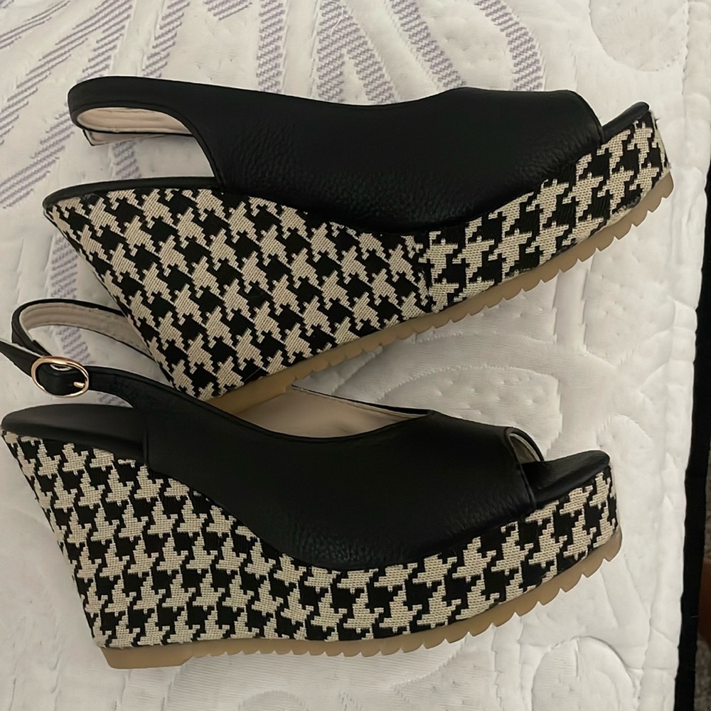 Peep toe wedge sandal